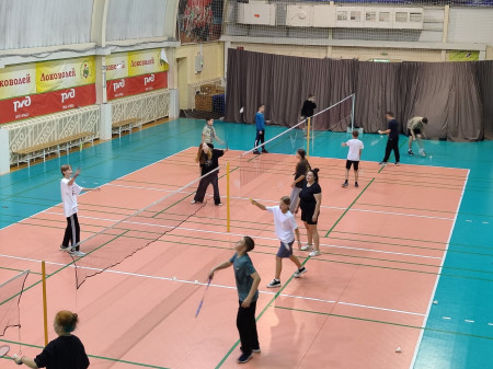 Родительский актив в деле: мастер-класс по бадминтону в Заслоновграде